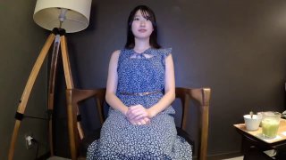 大眼睛清纯外表漂亮妹子与热恋男友激情造爱肉棒吃的津津有味指着J8说你坏啪啪尖叫声刺激大叫说好爽对白淫荡