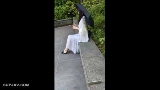 超正白人妹子用黑网包覆着白皙的奶和翘臀